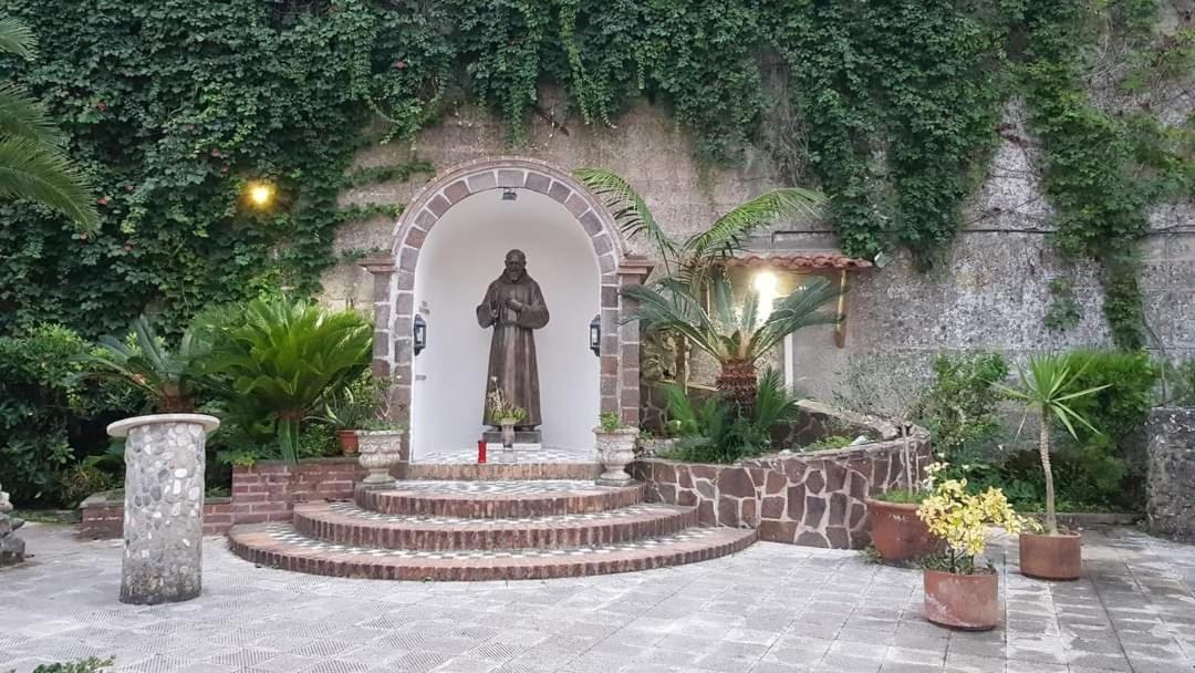 Villa Lontano Dal Caos A Due Passi Dal Mare Condro Exterior foto